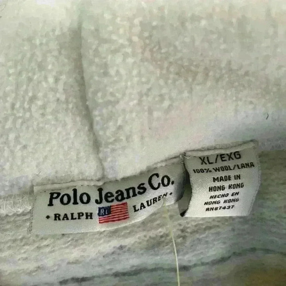 Ralph Lauren Vintage White Hooded Sweater/Fleece with gray snowflakes size XL. - Picture 4 of 4